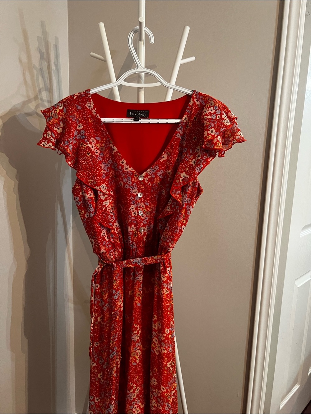 Luxology Red V-Neck Floral Top with Button Detail - Picture 9 of 11